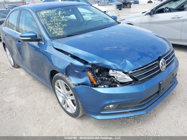 3VWL07AJ9FM288505 Volkswagen 2015