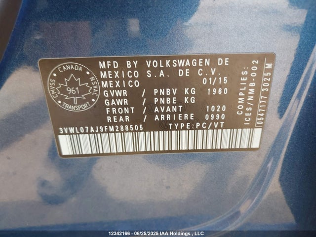 3VWL07AJ9FM288505 Volkswagen 2015
