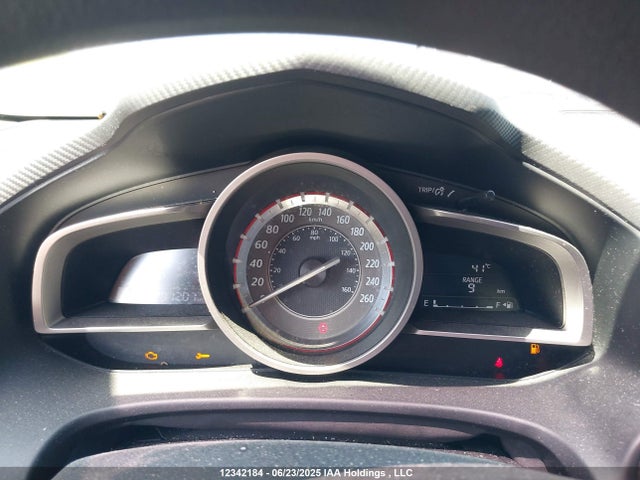 JM1BM1V72E1137998 Mazda pe