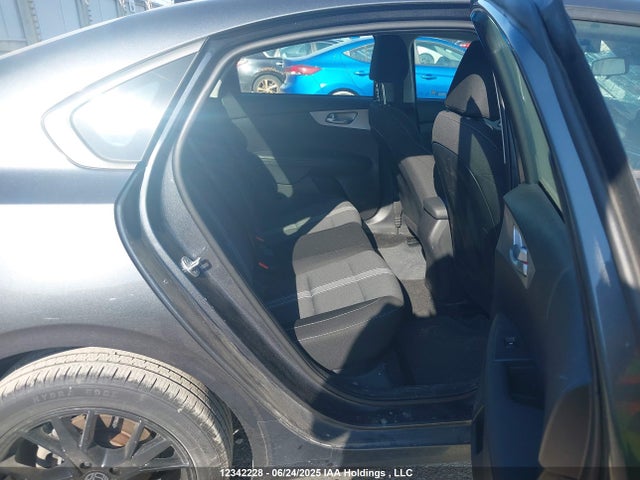 3KPF24AD7RE765627 KIA mpi nu