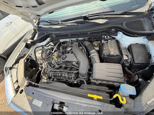 3VVLX7B28NM069914 Volkswagen tsi