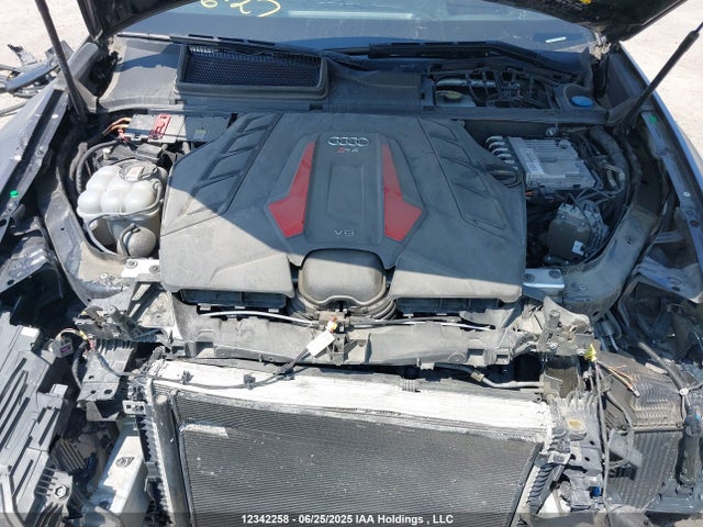 WU1ARBF13ND003290 Audi RS Q8