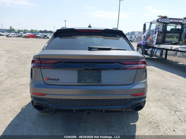 WU1ARBF13ND003290 Audi RS Q8