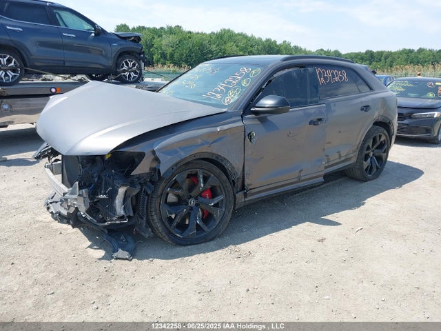 WU1ARBF13ND003290 Audi RS Q8