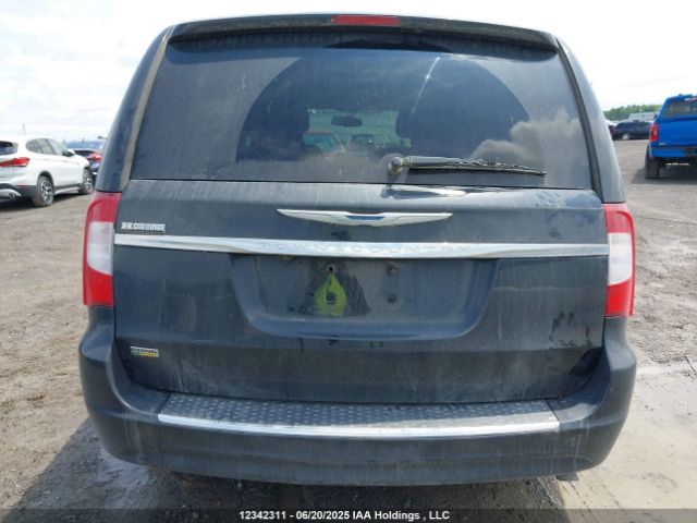 2C4RC1CG1FR504004 Chrysler Town and Country