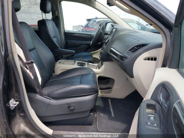 2C4RC1CG1FR504004 Chrysler Town and Country
