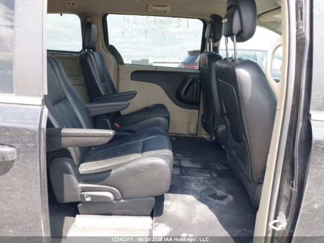 2C4RC1CG1FR504004 Chrysler Town and Country