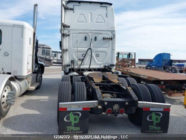 Freightliner Detroit Diesel Dd15 2021 1FUJHHDR1MLMA7385 Image 9