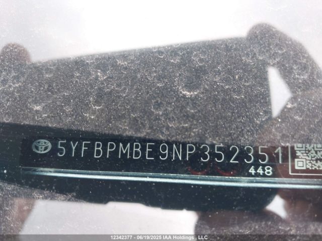 5YFBPMBE9NP352351 Toyota 2zr-fae