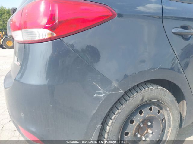 KNAHT8A39G7132027 KIA Rondo Lx/lx Value