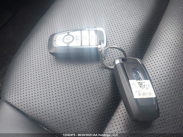 1FMCU9J91NUA51506 Ford gtdi 240ps