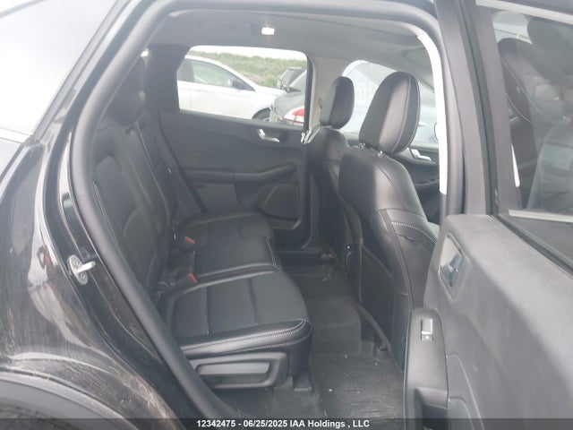 1FMCU9J91NUA51506 Ford gtdi 240ps