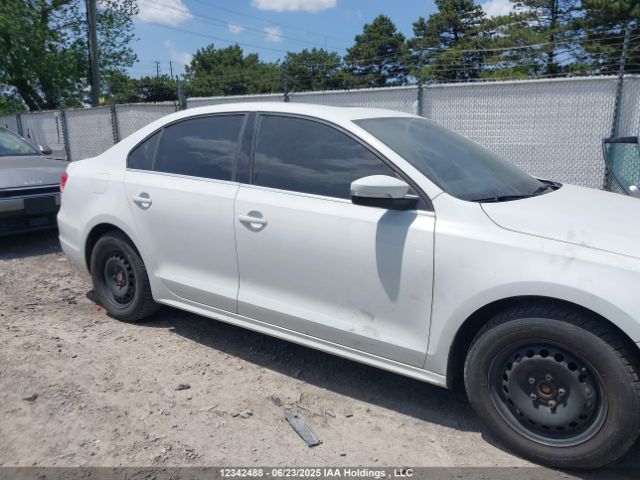 3VWD07AJ5EM401899 Volkswagen Jetta