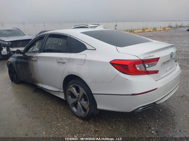 Honda l15be 2018 1HGCV1F99JA809133 Image 3
