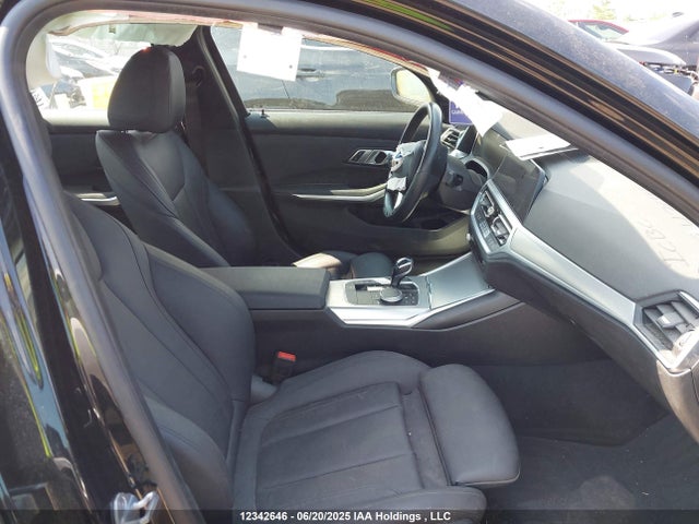 3MW5R7J06L8B27216 BMW 330I