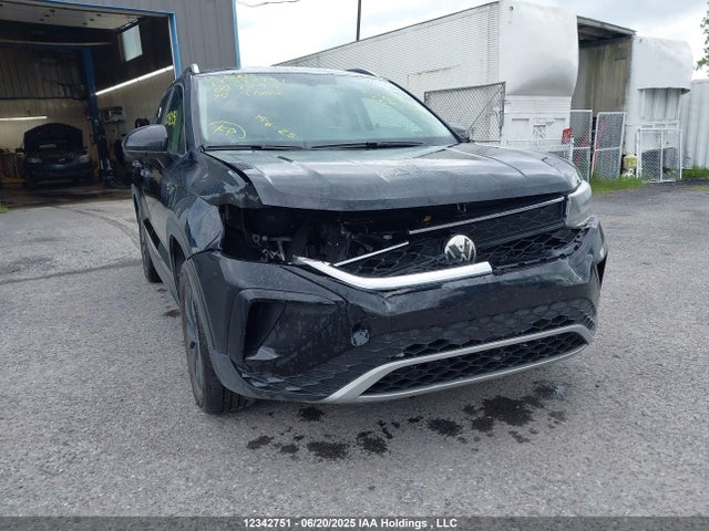 3VVWX7B25NM027293 Volkswagen tsi