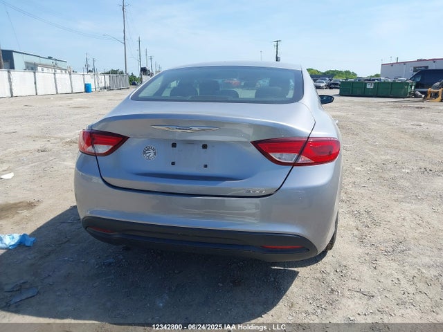 1C3CCCFB1GN197809 Chrysler 2016