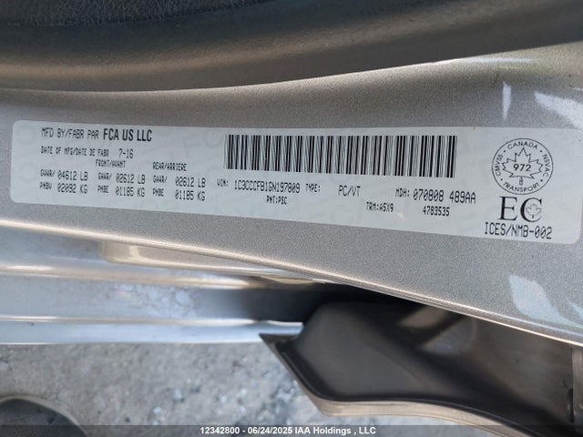 1C3CCCFB1GN197809 Chrysler 2016