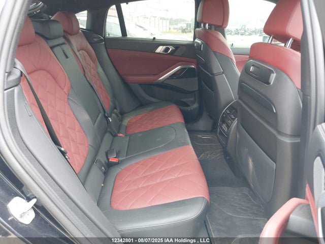 BMW X6 2024 5UX33EX09R9T00859 Image 8