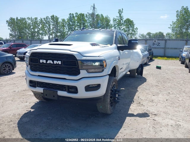 RAM 3500 2024 3C63RRRL2RG210250 Image 2