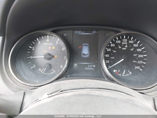 JN1BJ1CR3HW126743 Nissan 2017