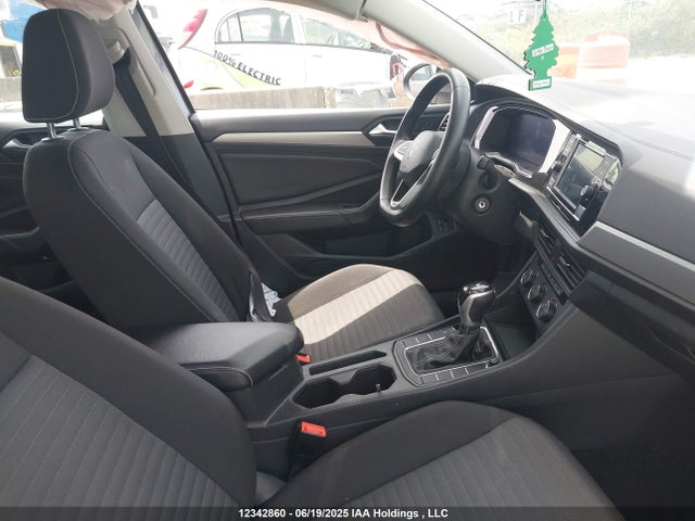 3VWCM7BU0NM015626 Volkswagen 1.5 tsi