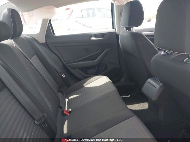 3VWCM7BU0NM015626 Volkswagen 1.5 tsi