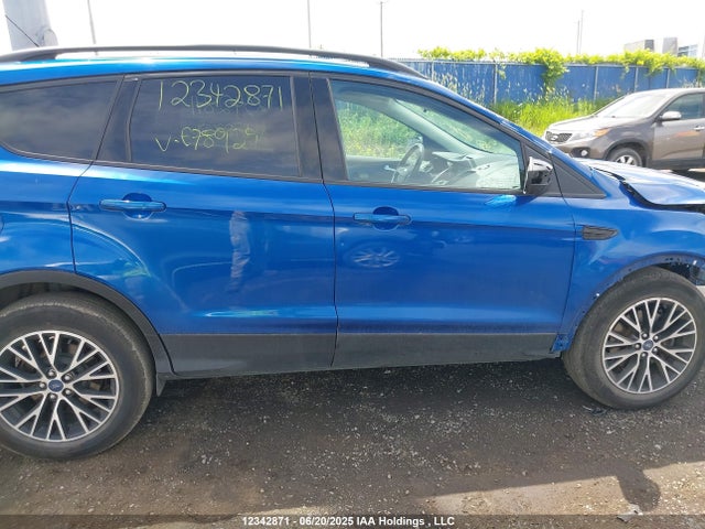 1FMCU9G90HUE78929 Ford 2017