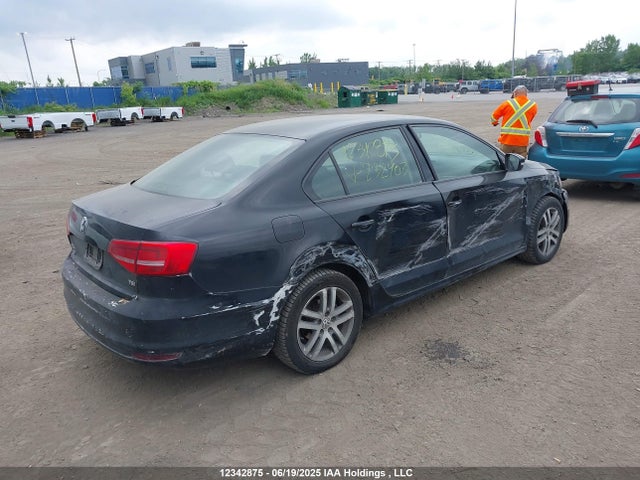 3VWD07AJ1FM232403 Volkswagen 2015