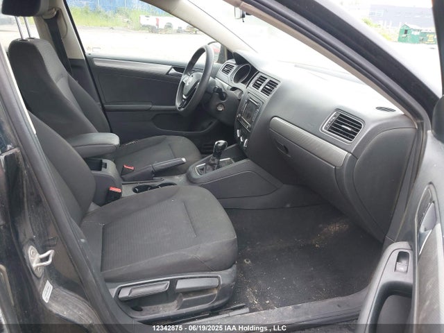 3VWD07AJ1FM232403 Volkswagen 2015