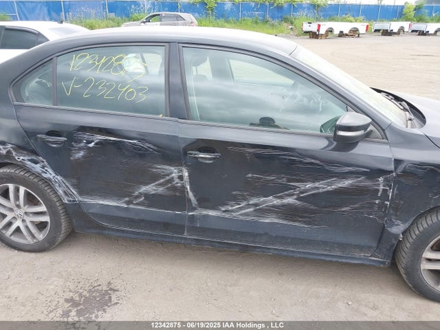 3VWD07AJ1FM232403 Volkswagen 2015