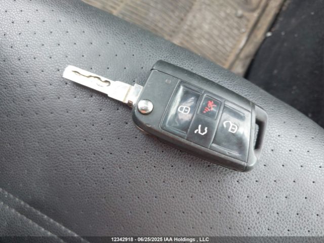 3VW117AU8FM077133 Volkswagen Golf