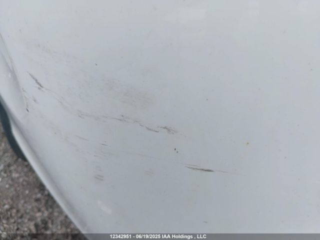 1C3CCCFB6FN625663 Chrysler 200
