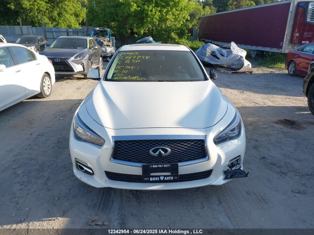 JN1BV7AR1FM415705 Infiniti 2015