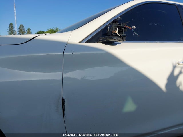 JN1BV7AR1FM415705 Infiniti 2015