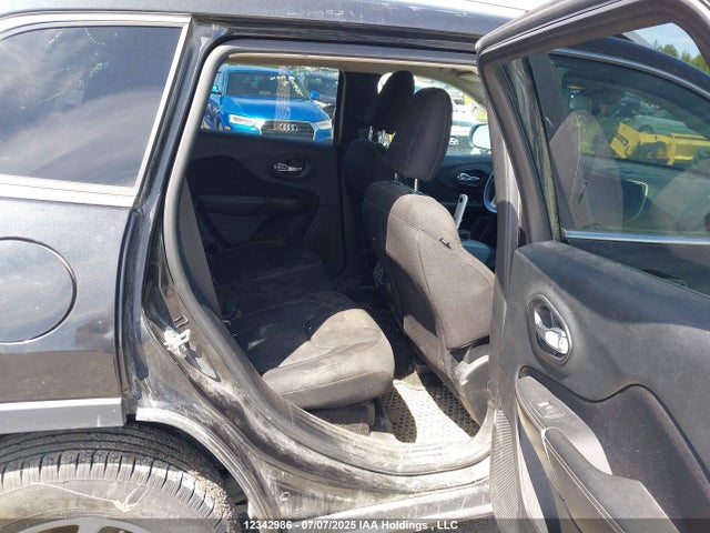 1C4PJMCS6GW105777 Jeep 2016