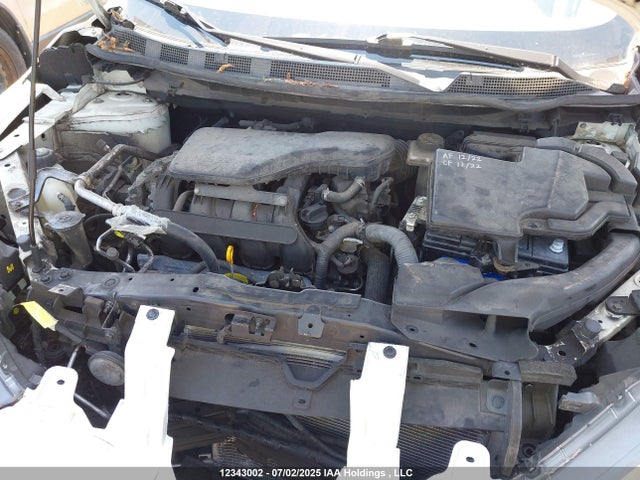 JN1BJ1CR9HW111177 Nissan 2017