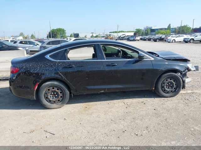 1C3CCCFB4FN697140 Chrysler 2015