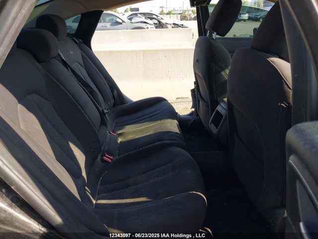 1C3CCCFB4FN697140 Chrysler 2015