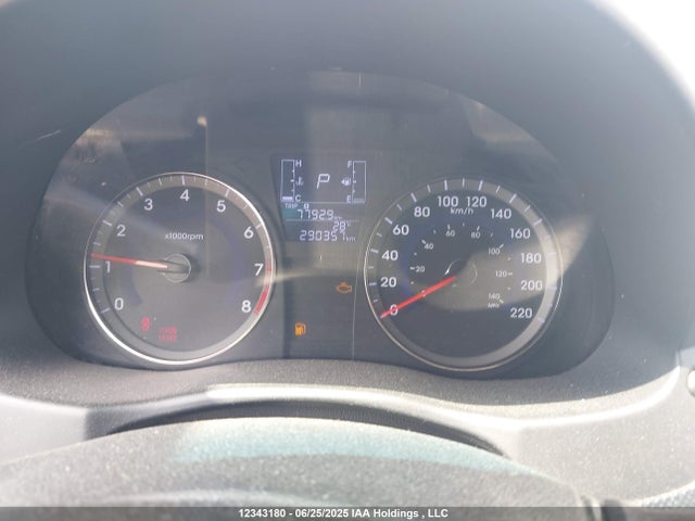 Hyundai 2017 2017 KMHCT5AE3HU353053 Image 6