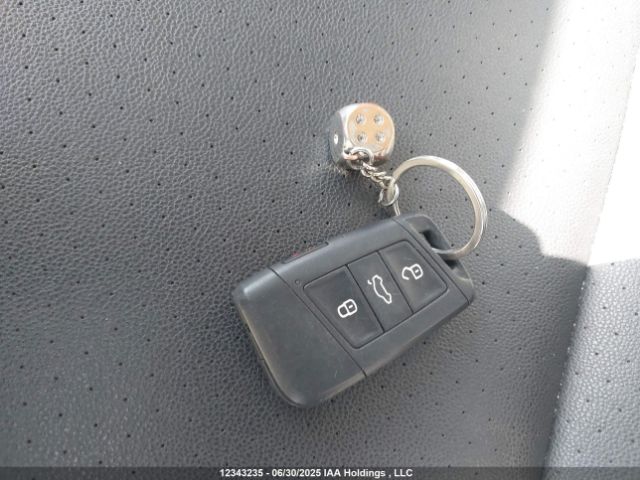 3VWE57BU1MM062359 Volkswagen tsi