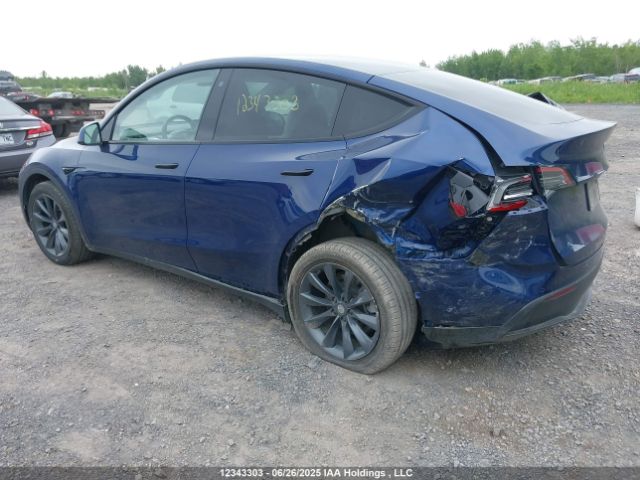 7SAYGAEE6NF429129 Tesla Model Y