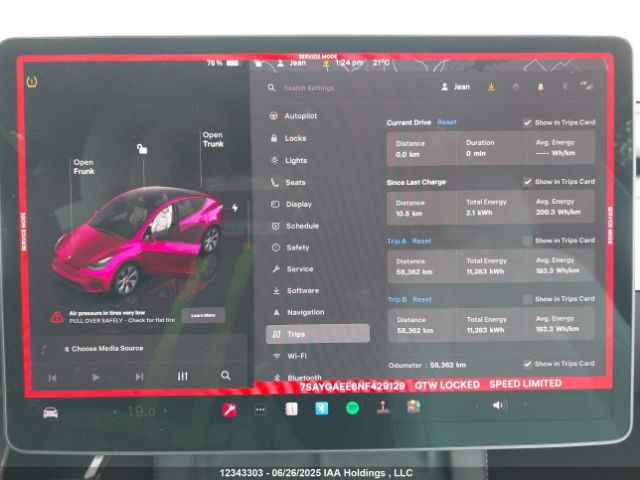 7SAYGAEE6NF429129 Tesla Model Y