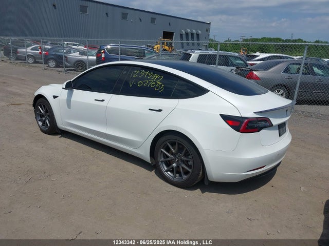 5YJ3E1EA8MF027055 Tesla MODEL 3
