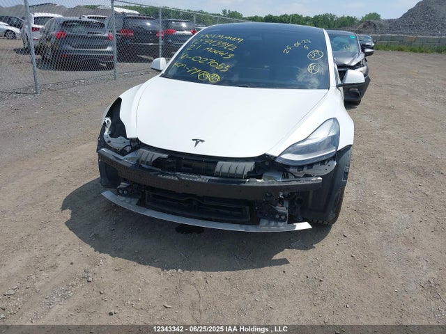 5YJ3E1EA8MF027055 Tesla MODEL 3
