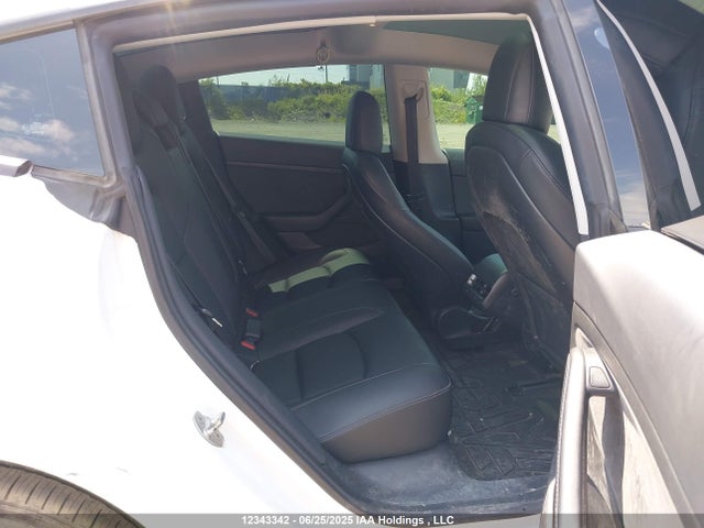 5YJ3E1EA8MF027055 Tesla MODEL 3