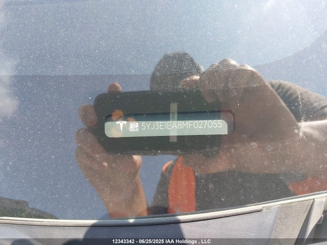 5YJ3E1EA8MF027055 Tesla MODEL 3