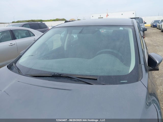 3N1AB7AP9HY411212 Nissan 2017