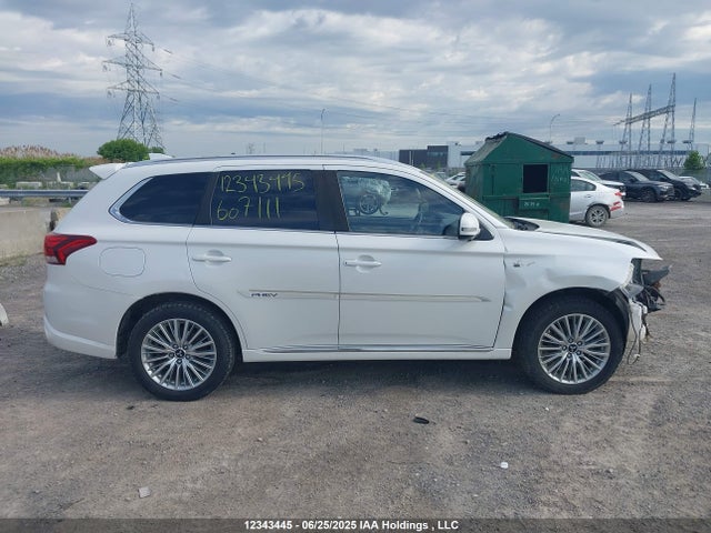 Mitsubishi s61 - y61 2019 JA4J24A56KZ607111 Image 14