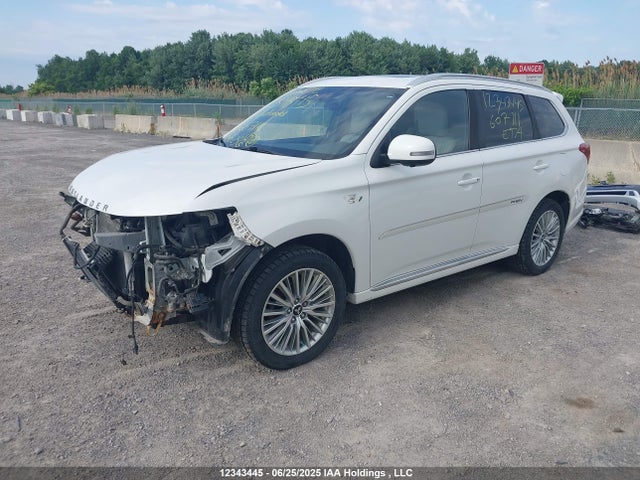 Mitsubishi s61 - y61 2019 JA4J24A56KZ607111 Image 2